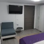 Apartament Magnolia Nearby City Center With Parking