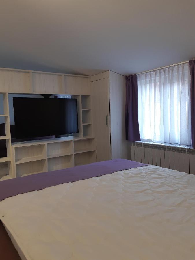 Magnolia Nearby Center With Parking Apartment